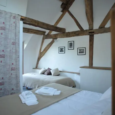 Panzió La Bergerie Du Chateau De Pommeuse